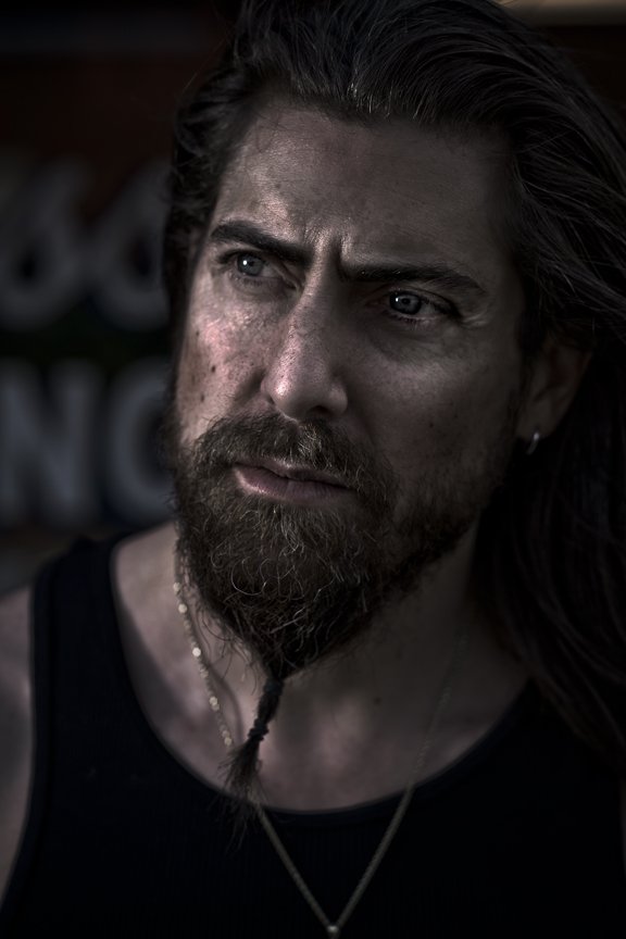 Фото - Mark Hanson: 576x864 / 50 Кб