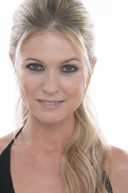 Фото - Michal Yannai: 450x675 / 43 Кб