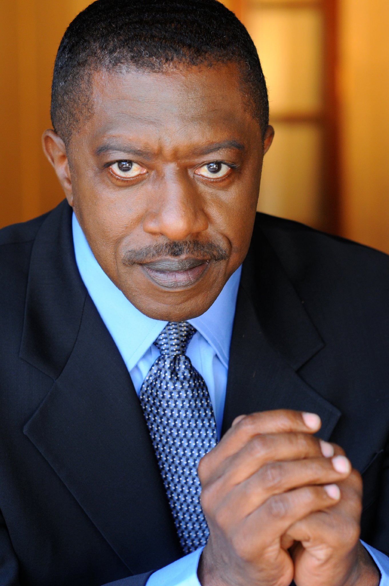 Фото - Michael L. Nesbitt: 1360x2048 / 323 Кб