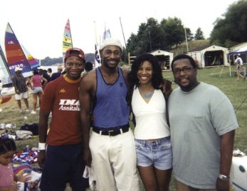 Фото - Лоуренс Гиллиард мл.: 347x268 / 24 Кб