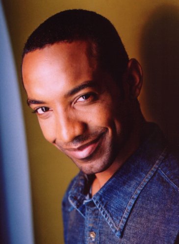 Фото - Джоэл Гордон: 365x497 / 29 Кб