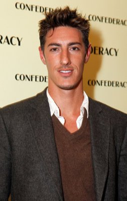 Фото - Эрик Бальфур: 253x400 / 20 Кб