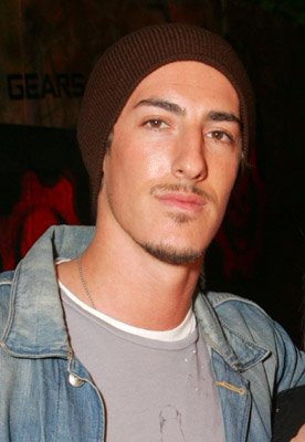 Фото - Эрик Бальфур: 276x400 / 22 Кб