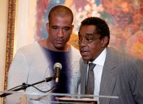 Фото - Дориан Грегори: 292x213 / 17 Кб