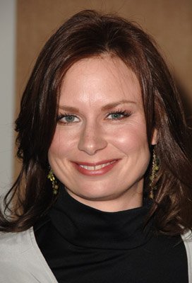 Фото - Мэри Линн Райскаб: 272x400 / 21 Кб