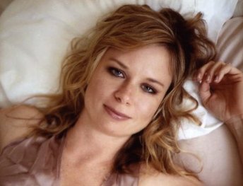 Фото - Мэри Линн Райскаб: 344x263 / 18 Кб