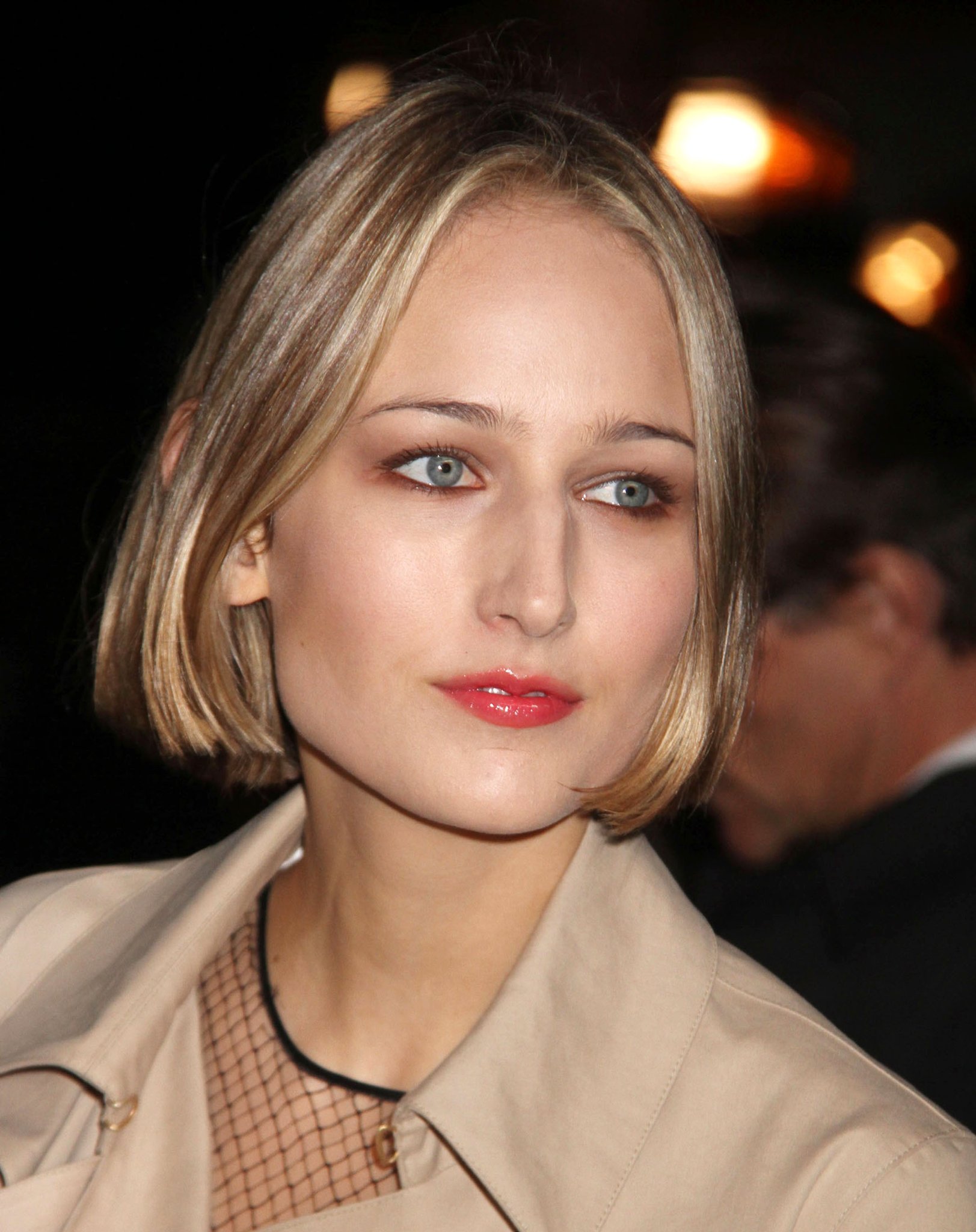 Фото - Лили Собески: 1623x2048 / 337 Кб