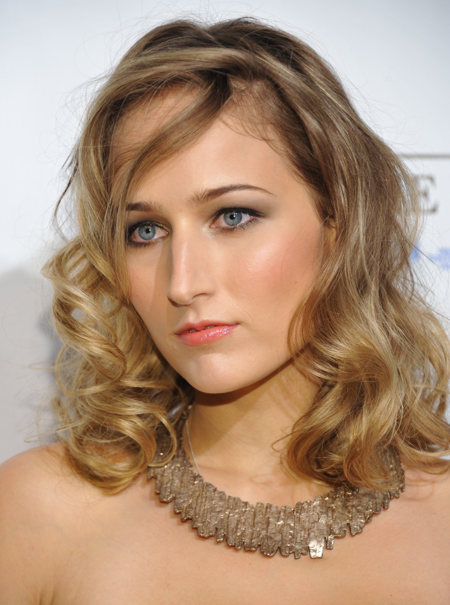 Фото - Лили Собески: 1522x2048 / 410 Кб