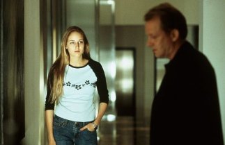 Фото - Лили Собески: 323x209 / 14 Кб