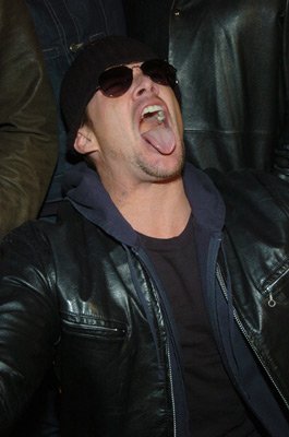 Фото - Mark McGrath: 265x400 / 20 Кб