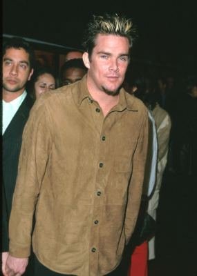 Фото - Mark McGrath: 285x400 / 18 Кб