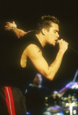 Фото - Mark McGrath: 273x400 / 15 Кб