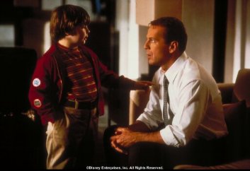 Фото - Спенсер Бреслин: 353x242 / 17 Кб