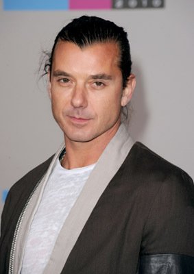 Фото - Гэвин Россдэйл: 283x400 / 17 Кб