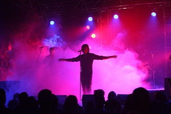 Фото - Гэвин Россдэйл: 333x222 / 14 Кб