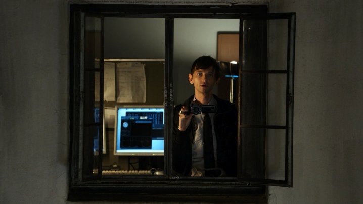 Фото - Ди Джей Куоллс: 718x404 / 35 Кб