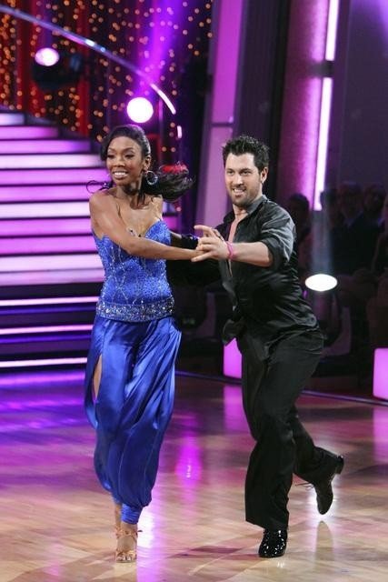 Фото - Брэнди Норвуд: 427x640 / 54 Кб