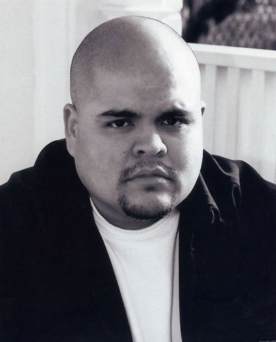 Фото - Майкл Дж. Гонзалес: 403x500 / 26 Кб