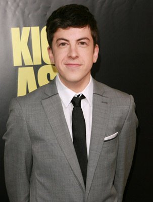 Фото - Кристофер Минц-Плассе: 303x400 / 20 Кб