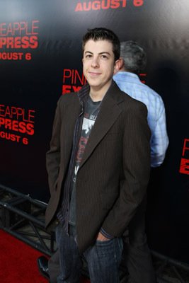 Фото - Кристофер Минц-Плассе: 267x400 / 18 Кб