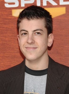 Фото - Кристофер Минц-Плассе: 295x400 / 24 Кб