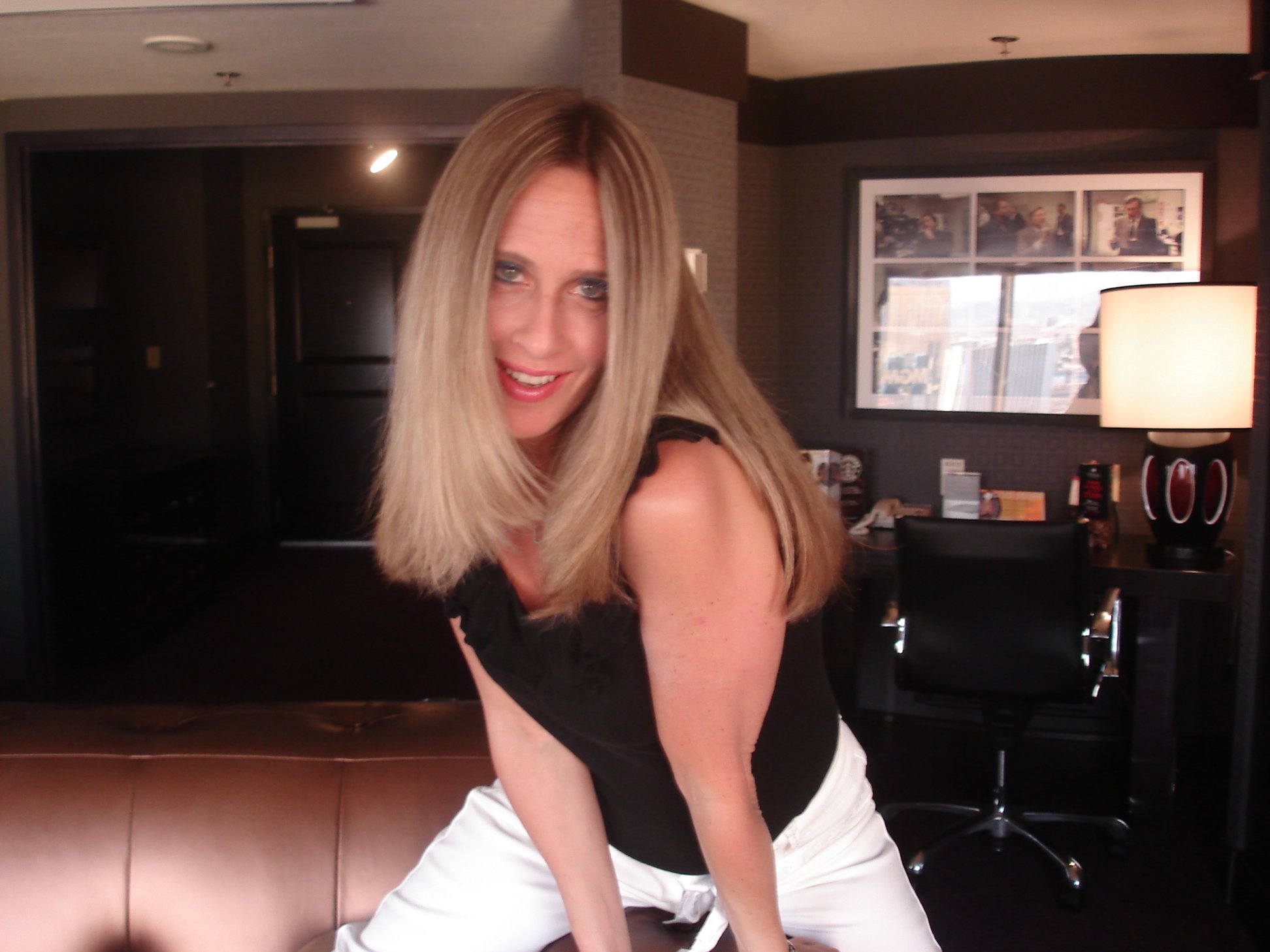 Фото - Ruben Fischman: 1944x1458 / 230 Кб