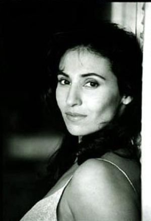 Фото - Ярели Арисменди: 300x438 / 15 Кб