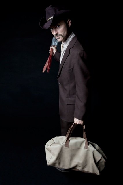 Фото - Кеннет Хьюз: 427x640 / 21 Кб