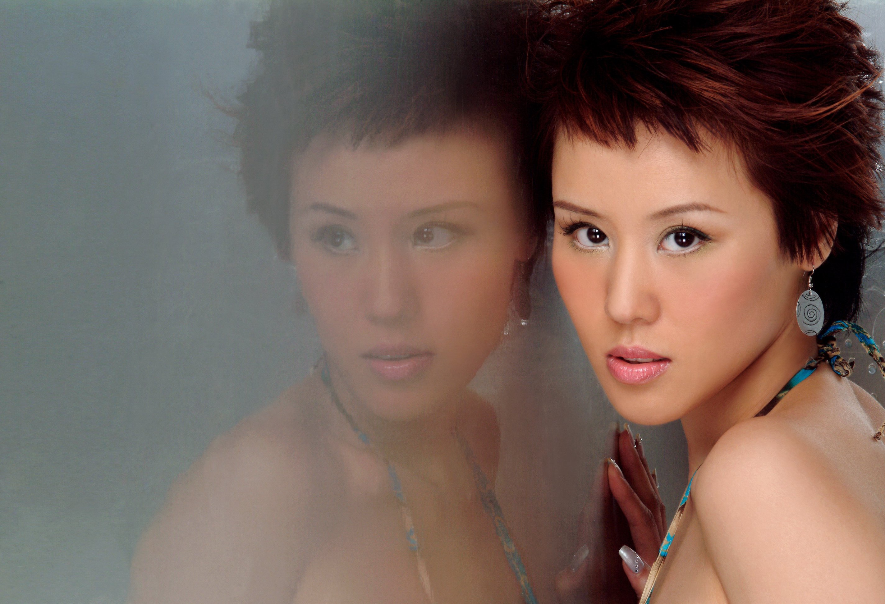 Фото - Ai Wan: 2848x1944 / 637 Кб