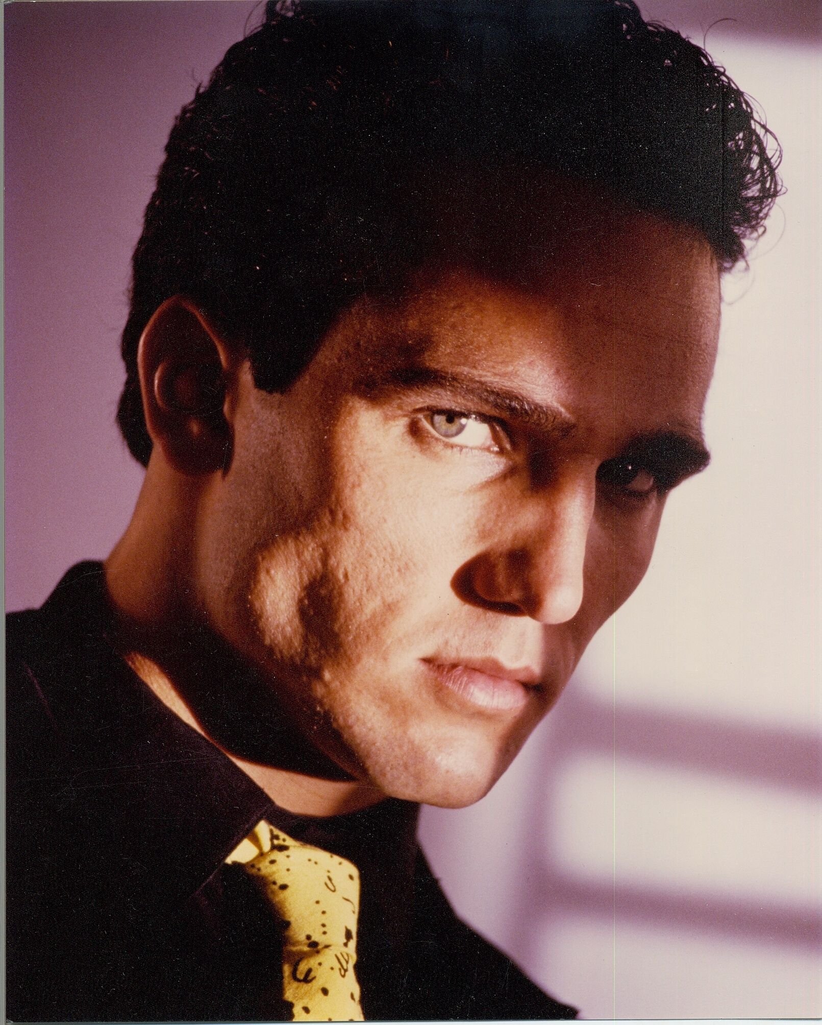 Фото - Брайан Ханна: 1611x2007 / 659 Кб