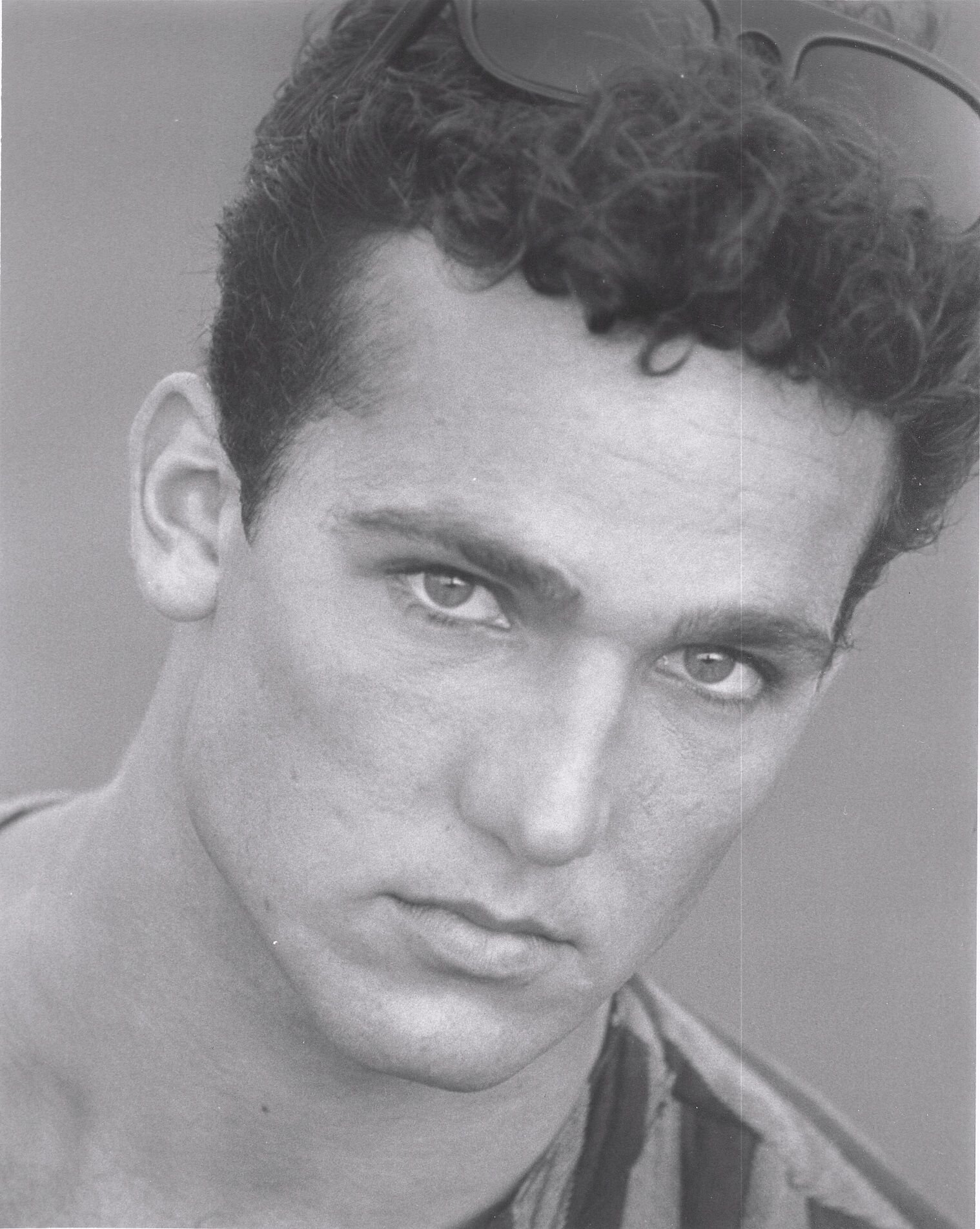 Фото - Брайан Ханна: 1518x1902 / 462 Кб