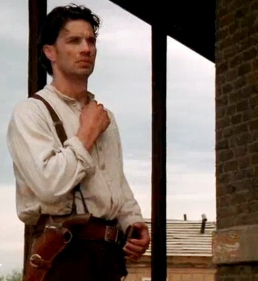 Фото - Майкл Уорт: 512x558 / 39 Кб