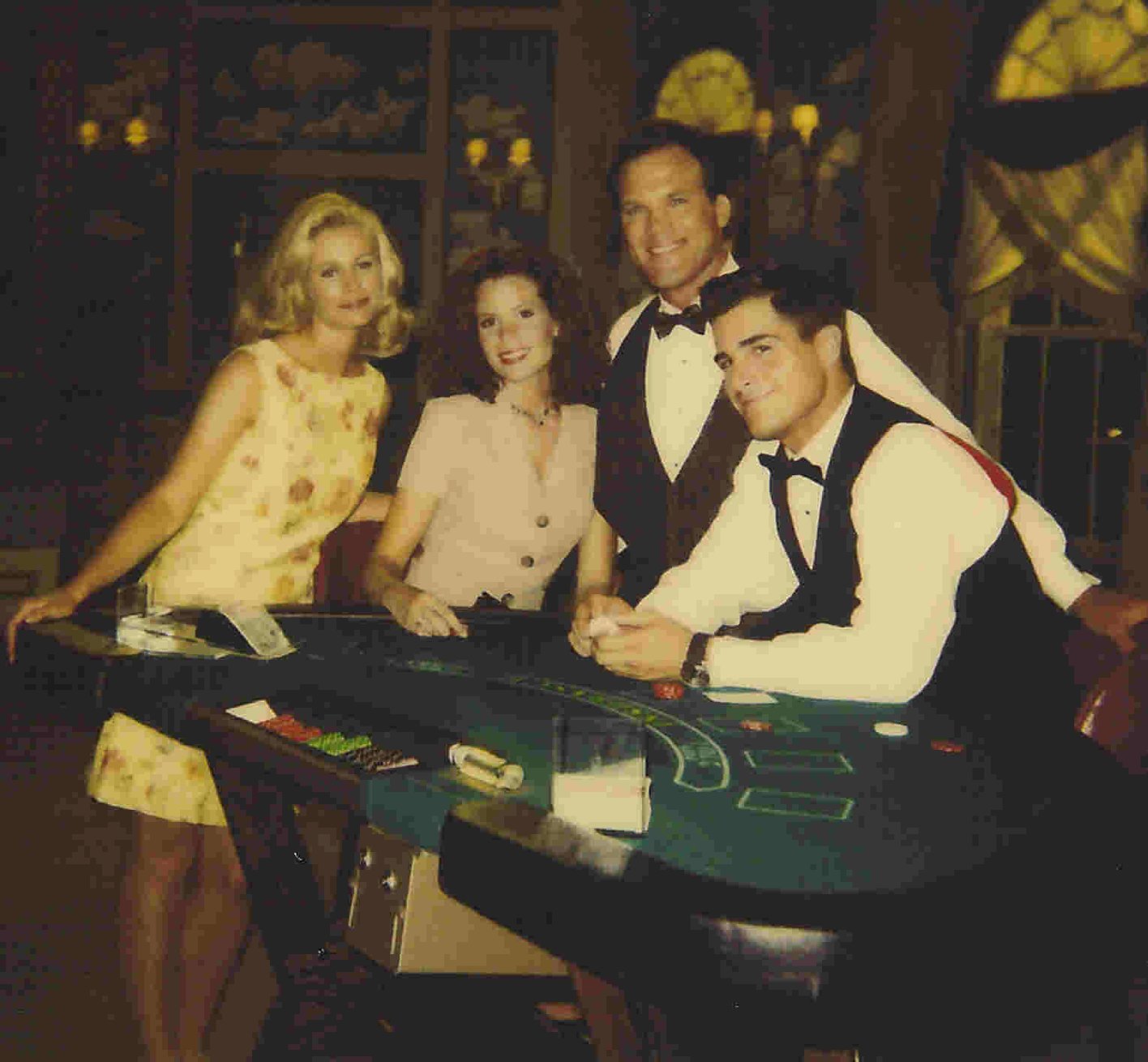 Фото - Рон Клинтон Смит: 1416x1310 / 181 Кб