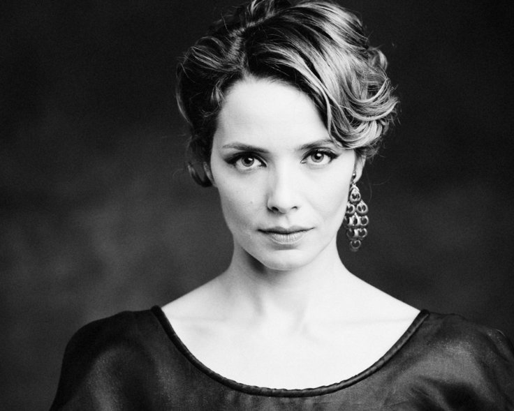 Фото - Мили Авитал: 736x589 / 61 Кб