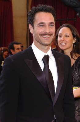 Фото - Рауль Бова: 261x400 / 19 Кб