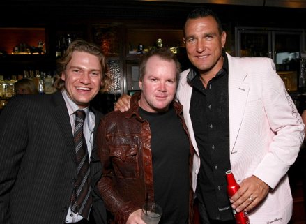 Фото - Kanin Howell: 439x321 / 32 Кб