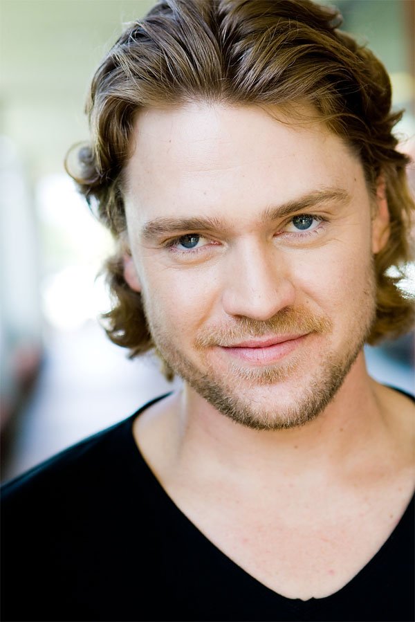 Фото - Kanin Howell: 600x899 / 77 Кб