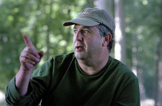 Фото - Роджер Мишелл: 318x209 / 15 Кб