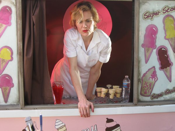 Фото - Дженнифер Соммерфилд: 600x450 / 48 Кб