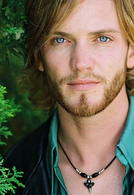 Фото - Kirk Alexander: 437x635 / 56 Кб