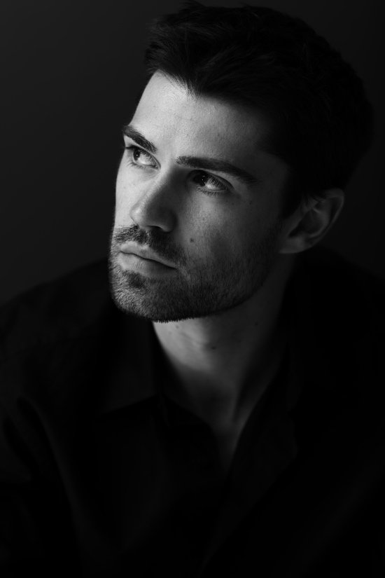 Фото - Кори Севьер: 550x825 / 27 Кб