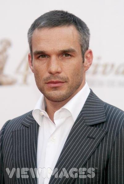 Фото - Philippe Bas: 402x594 / 39 Кб