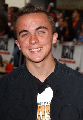 Фото - Фрэнки Муниз: 276x400 / 21 Кб