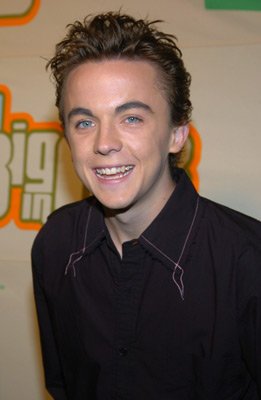 Фото - Фрэнки Муниз: 261x400 / 16 Кб