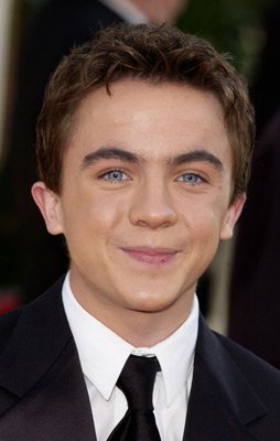 Фото - Фрэнки Муниз: 254x400 / 18 Кб