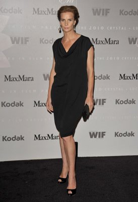 Фото - Рэйчел Гриффитс: 274x400 / 17 Кб