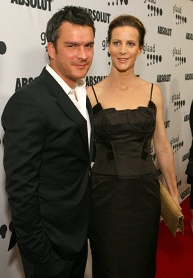 Фото - Рэйчел Гриффитс: 278x400 / 23 Кб