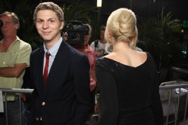 Фото - Майкл Сера: 267x178 / 12 Кб