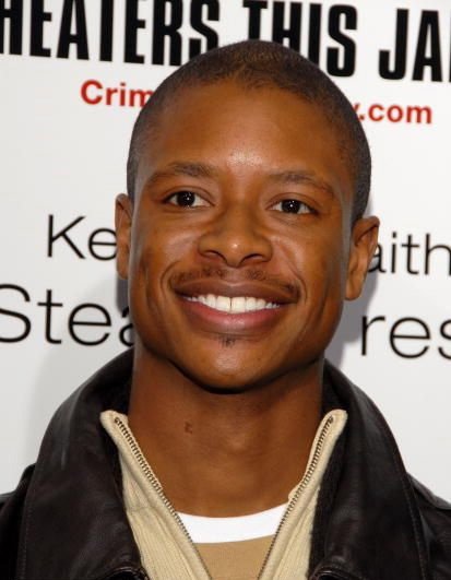 Фото - Эрджей Смит: 413x531 / 37 Кб