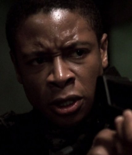 Фото - Эрджей Смит: 428x500 / 20 Кб